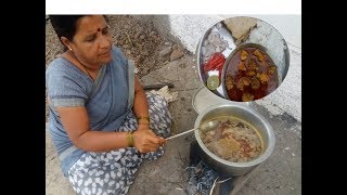 झणझणीत तोंडाला पाणी सोडणारा गावरान चिकन रस्सा gavran chicken rassa Kolhapuri Style Chicken Curry [upl. by Llevra]