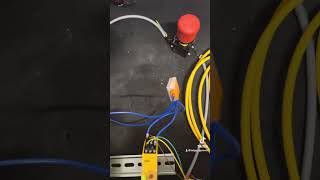 Understanding pilz safety relay how they work and how to wire them up using a estop [upl. by Rise]