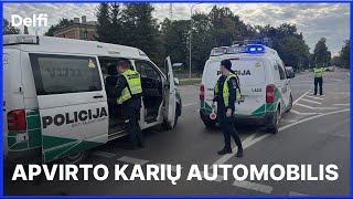 Tiesiogiai iš įvykio vietos apvirto karių automobilis nukentėjo trys žmonės [upl. by Gudrun]