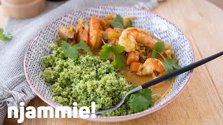 Wok met scampi en broccolirijst Recept  njammie [upl. by Hujsak20]