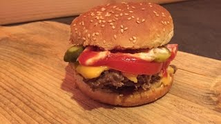 Amerikaanse hamburger  recept grof gehakte runderhamburger maken [upl. by Joaquin]