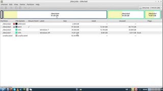 كيفية تقسيم اﻷقراص وادارتها في نظام تشغيل جنو لينكس gparted نموذجا [upl. by Rosana]