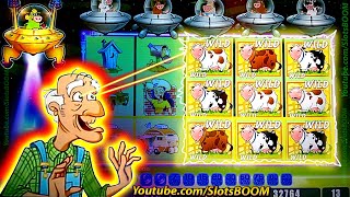 GRANDPA DROPS WILDS in BONUS FREE GAMES on Invaders Attack From the Planet Moolah SLOT in CASINO [upl. by Romeon62]