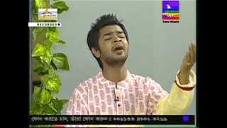 Majhe Majhe Tobo Dekha Pai  Rabindra Sangeet  Shwapnil Shojib [upl. by Funch]