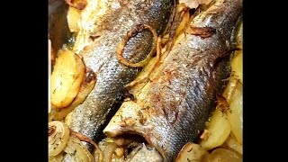 Poisson bar au four  robalo no forno [upl. by Pressey376]