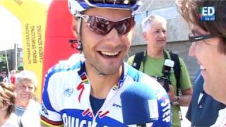 Tom Boonen in de bolletjes [upl. by Aleakim864]