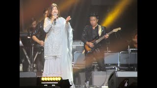 Alka Yagnik Live in Concert [upl. by Elagiba271]