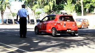 Autoécoles à PortLouis  les automobilistes disent assez [upl. by Ecydnac]