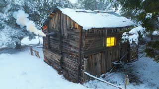 FREEZING COLD night in a ABANDONED WOODEN CABIN 18 outside 28 inside BUNKER PART 3 [upl. by Tomasina]