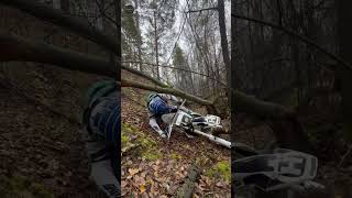 Лежачее Эндуро garage66 fmx эндуро фотосессияlovestory ekb enduro питбайк smartphone [upl. by Sheley284]