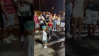 niños gitanos bailando rumba mora ole ole y ole [upl. by Annatnas]