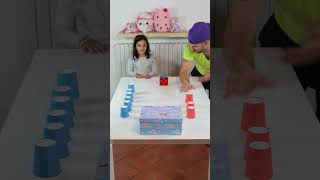 DADO BICCHIERI HALLOWEEN🎃🎲🎃🎲🎃 shortsvideo funny challenge familychallenge gameplay funnyvideo [upl. by Oinotnas955]