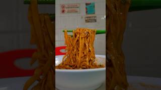 Fideos con estrella Michelin 🌟 en Singapore 🇸🇬 [upl. by Anayd]