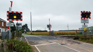 Donington Level Crossing Lincolnshire [upl. by Dlorej]