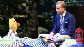 Max Raabe und Ernie und Bert Schlaflied Sesamstraße [upl. by Enahc]