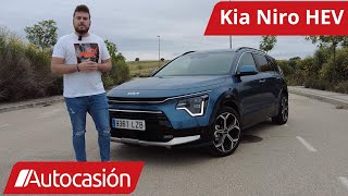 Kia NIRO híbrido 2023 Prueba  Test  Review en español  Autocasión [upl. by Nylrebma]