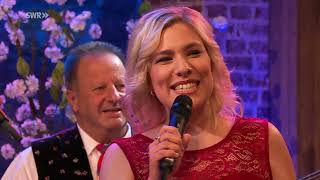 Kastelruther Spatzen mit Laura Wilde [upl. by Janek]