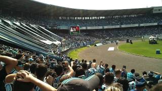 Reação da torcida do Grêmio quando Ronaldinho Gaúcho aparece no telão  Grêmio 4 x 2 Flamengo [upl. by Novar]