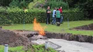 Gas en waterleiding kapot door graafwerkzaamheden in IJhorst [upl. by Acinomed]