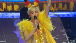 Miley Cyrus Bangerz Tour  GetItRight 060614 Frankfurt [upl. by Saval]