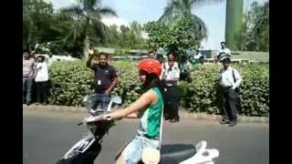 Anushka Sharma shoots for TVS Scooty Pep Ad in Magarpatta City Pune [upl. by Gorden98]