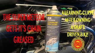 Greasing The Royal Enfield Super Meteor 650 Chain With Silkolene Titanium Dry Lube [upl. by Dutchman]