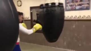 Lomachenko HEAVY BAG WORKOUT 👊 Ломаченко Работа на мешке 3022017 [upl. by Maryrose]