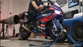 BMW S1000RR 2024 Full Akrapovic [upl. by Reinnej28]