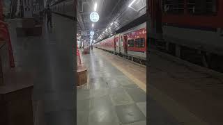 Bikaner Prayagraj Express Arrived Prayagraj junction [upl. by Aun178]