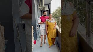 Gaurav or mummy kisay dar kar bhag rahe hai shorts youtubeshorts gauravaroravlogs [upl. by Ennovad]