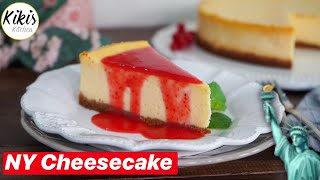 Easy Peasy New York Cheesecake  so gelingt der cremige Käsekuchen perfekt  mit Erdbeersoße [upl. by Malley578]