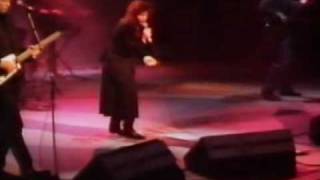 Kate Bush amp David Gilmour  Running Up That Hill Live 1987 [upl. by Millburn]