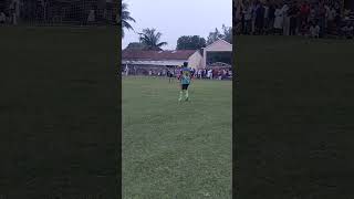 Cr7 passingtricks footballskills footballshorts sports passtrick footballtricks shorts [upl. by Angie190]