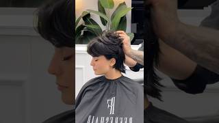 Sim ou não para os cortes de cabelo feminino curtos como o “mullet” O que acharam ✂️✨ penteados [upl. by Patti339]