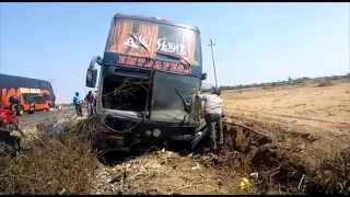 Dos hombres murieron en accidente de tránsito en Pacanguilla [upl. by Tearle]