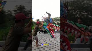 🐲 Indonesian Big DRAGON kite dragon kite family funny fun itscorn [upl. by Grube698]