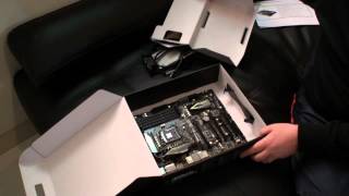 ASRock Z77 Extreme6 Ivy Bridge motherboard unboxing [upl. by Cormier56]