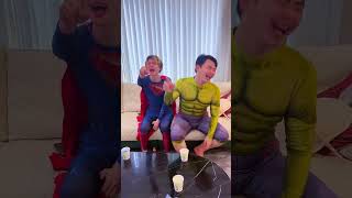 No intimides a la gente honrada policia funny angelito spiderman cosplay comedy [upl. by Alakcim]