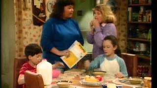 Roseanne Intro  TVSerie Español [upl. by Akselaw]