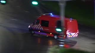 Brandweer Capelle 171111 onderweg persoon te water Papendrecht [upl. by Trill]