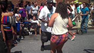 Salsa Street Dancing at the 111th street Old Timers Salsa Festival video 2 71011 [upl. by Baxy357]