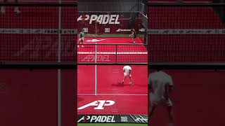 QUE LOCURA DE PUNTO 🤯🤯 Padel Highlights bestofpadel [upl. by Nannie]