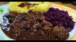 Rehgulasch Wildgulasch Wildbraten aus der Keule Rezept und Zubereitung [upl. by Pontius]