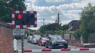 Cookham level crossing 165 128 Maidenhead to Bourne end [upl. by Bekah632]