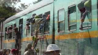 Madagascar  Dans le train de Manakara [upl. by Ram490]