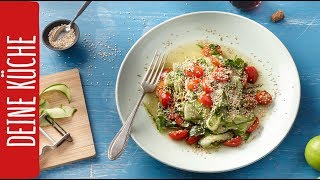 Gurkensalat mit Tomaten und Sesam  Salate zum Grillen  REWE Deine Küche [upl. by Klusek]