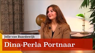 826 Opgroeien in een gesloten orthodox milieu Een gesprek met DinaPerla Portnaar [upl. by Yard]