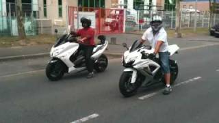 Tmax vs gsx r 750 [upl. by Nednerb]