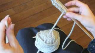 Cours de tricot 3  point mousse [upl. by Llenyar]