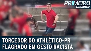 Torcedor do AthleticoPR é flagrado em gesto racista  Primeiro Impacto 090523 [upl. by Aicertal]